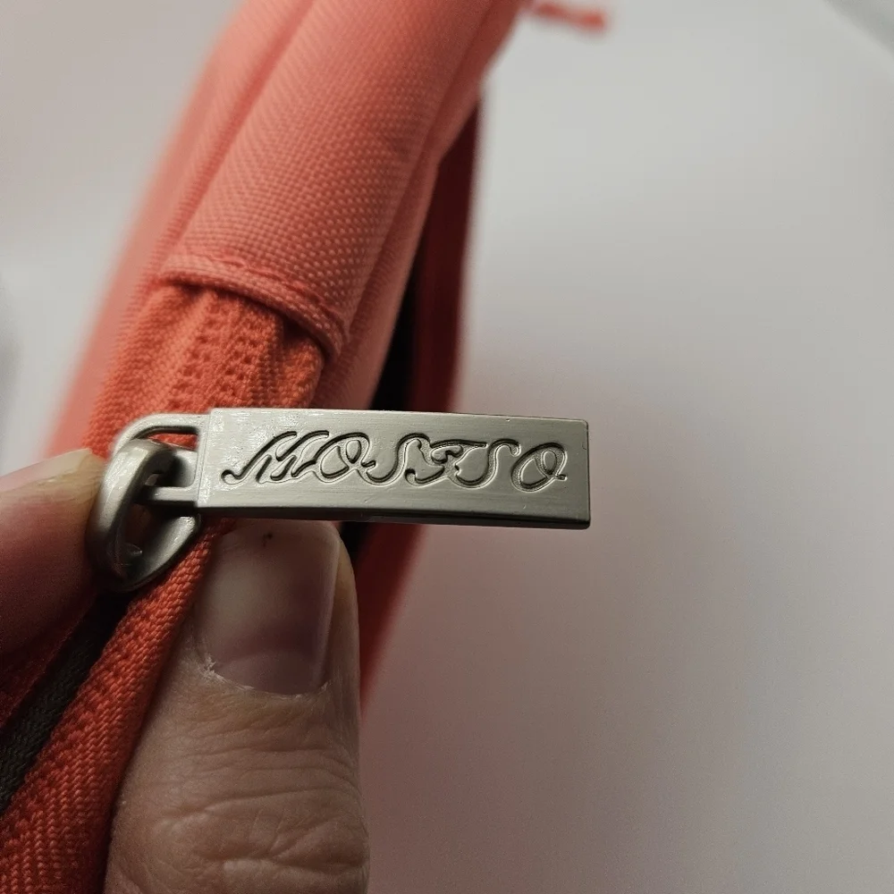 Mosiso laptop sleeve in Coral for 13-14 inch laptop